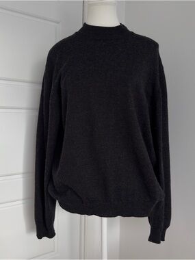 PortoCruz Classic Black Crewneck Sweater